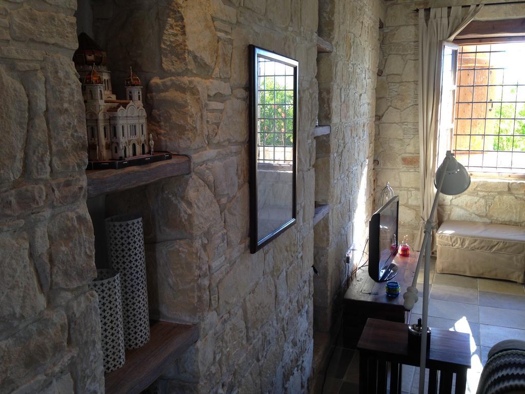 Lofou Traditional Stone House エクステリア 写真
