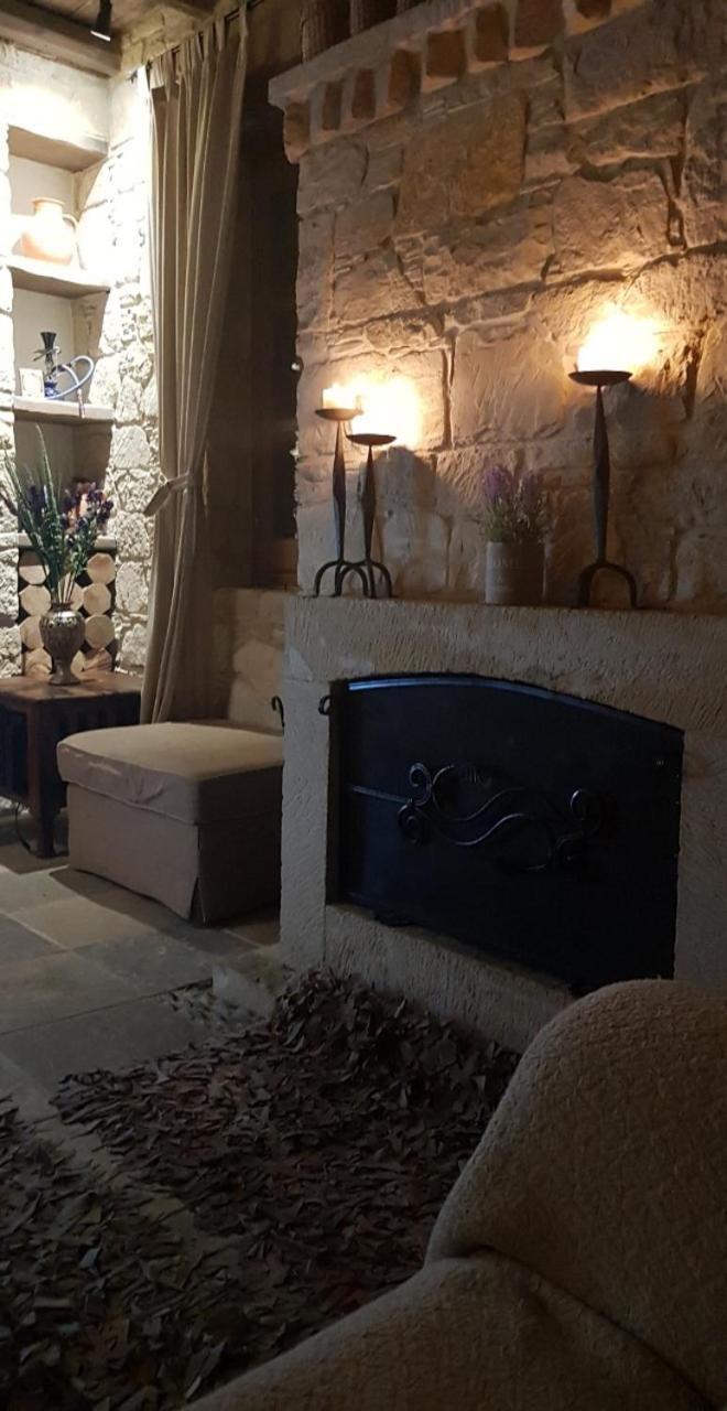 Lofou Traditional Stone House エクステリア 写真